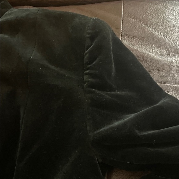 Doncaster Elegant Black Velvet Jacket w/ Gold Buttons - Picture 9 of 9